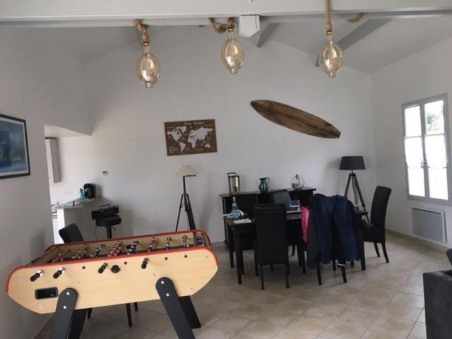 Gite Avec Piscine Privative LʼAiguillon-sur-Vie Exterior foto